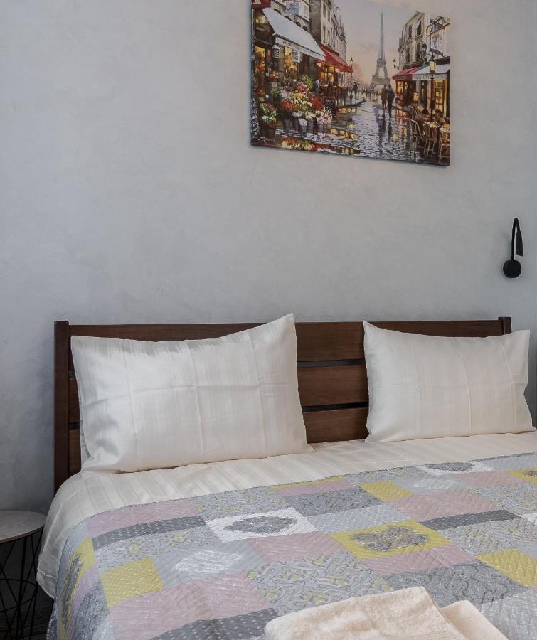 Golden Violin ! Apartments Lviv T Ngoại thất bức ảnh