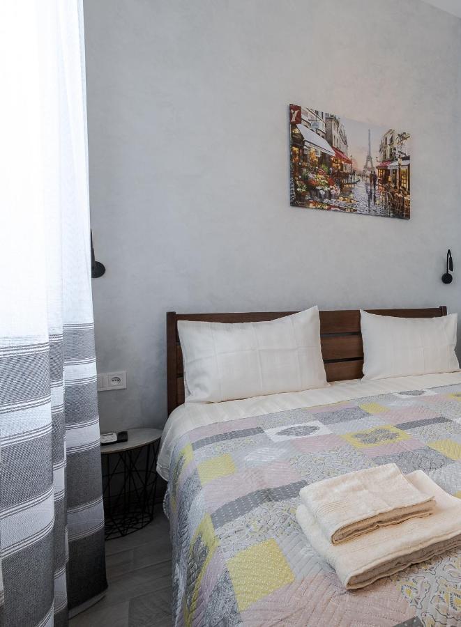 Golden Violin ! Apartments Lviv T Ngoại thất bức ảnh